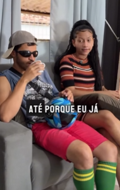 L2305002 Um namorado diferente parte 2