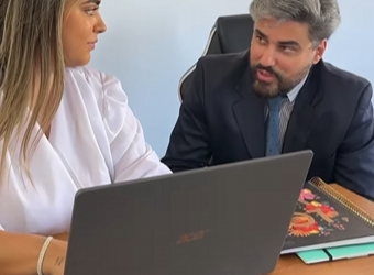 L2004001 Deixou seu marido pobre por um homem rico… parte 2