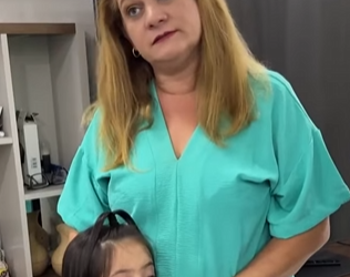 L2326001_Sentia vergonha da sua mãe por ela ser empregada_parte 2