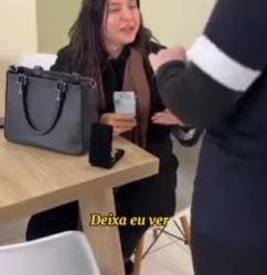 L2307002 funcionária achou uma bolsa na rua com joias parte 2